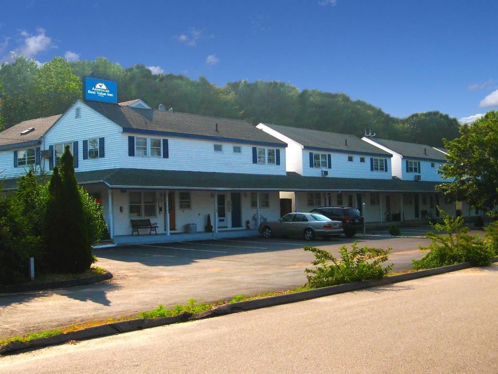 Americas Best Value Inn Stonington Mystic Exterior photo