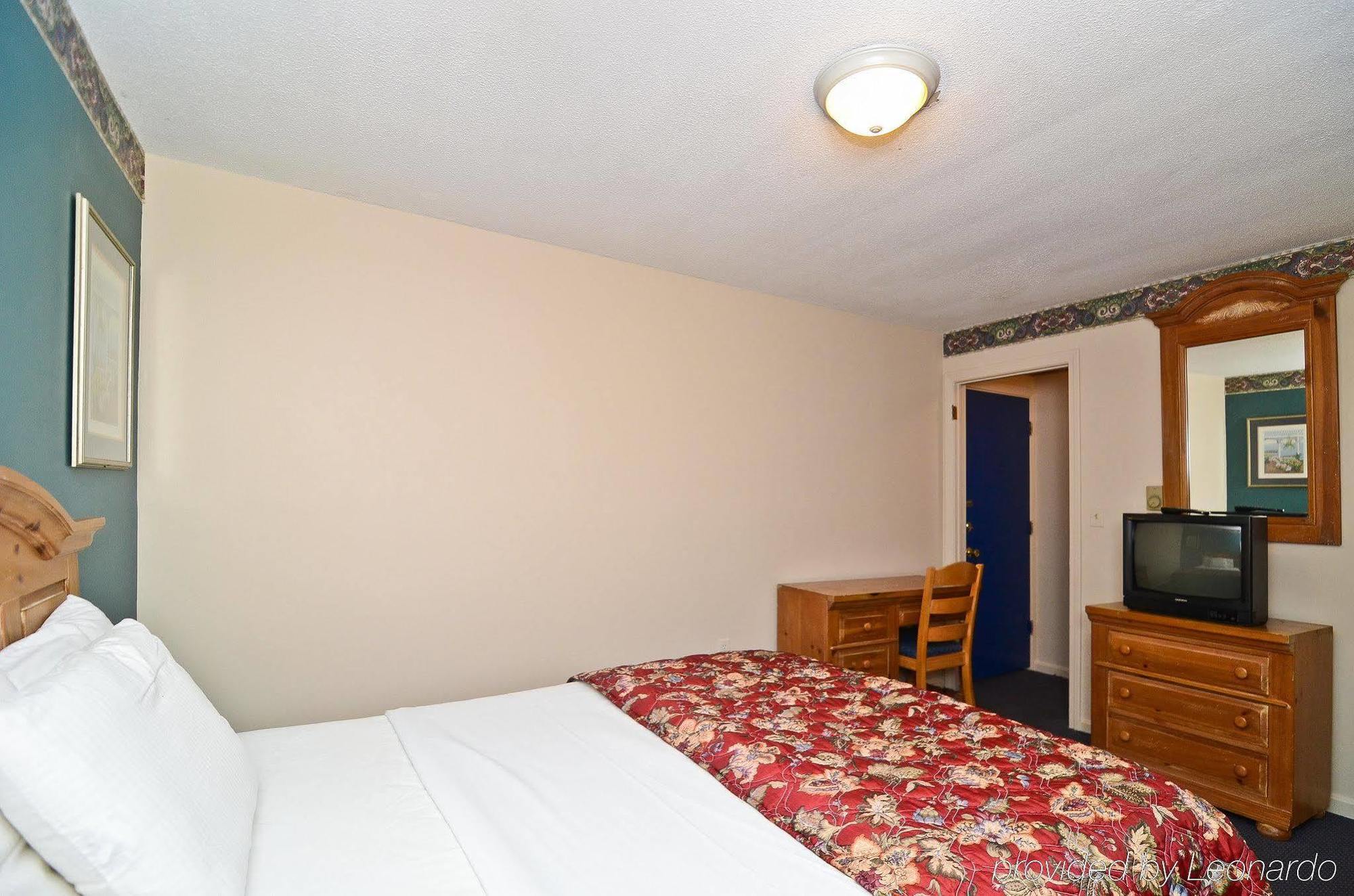 Americas Best Value Inn Stonington Mystic Room photo